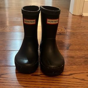 Kids HUNTER Boots- size 5T- Black